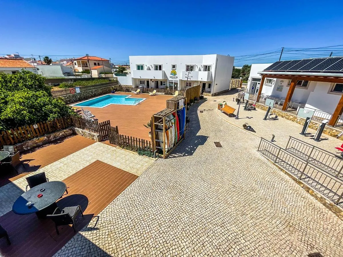 Sagres Sun Stay - Surf Camp & Hostel 0*,